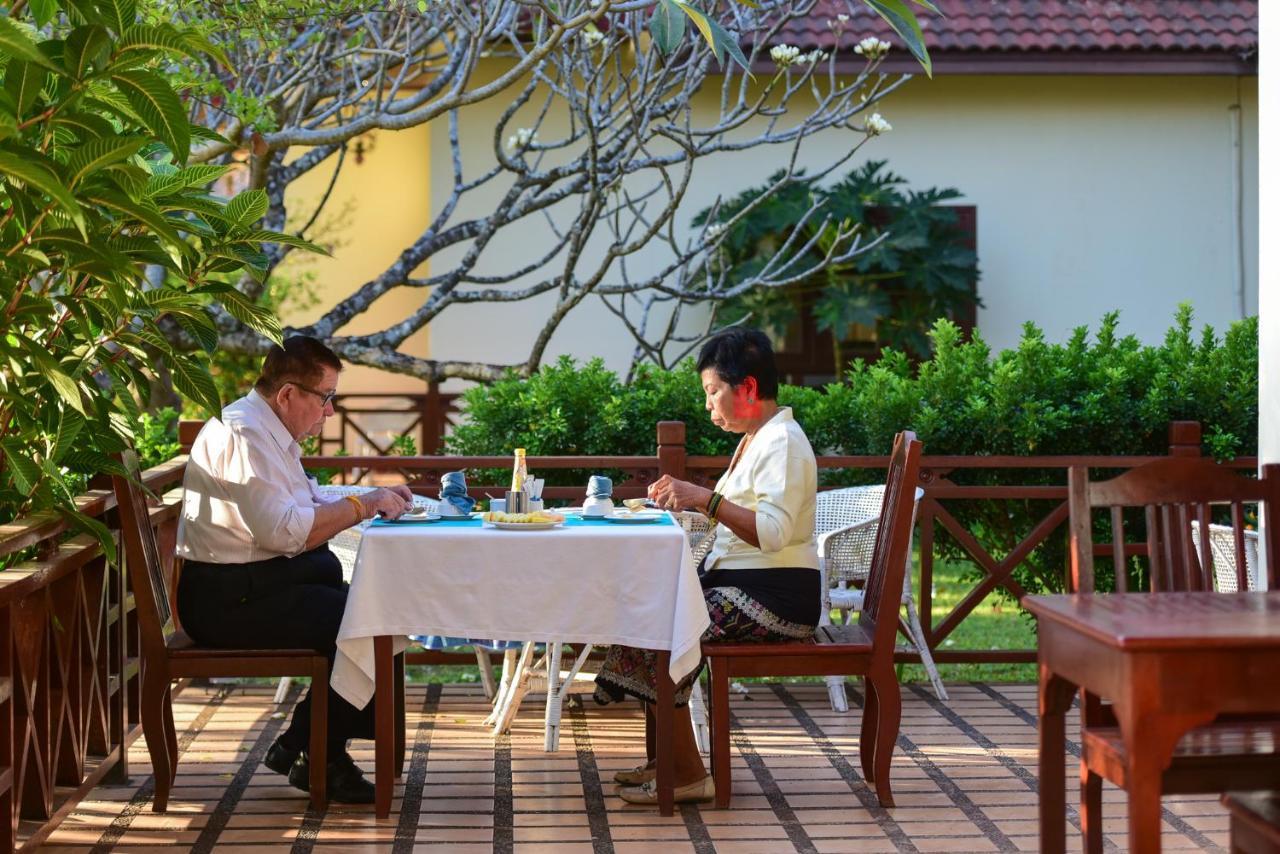 Senesothxuene Hotel Muang Không Exteriör bild