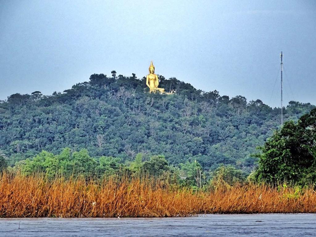 Senesothxuene Hotel Muang Không Exteriör bild